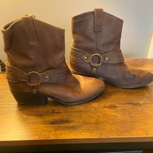 Size 7.5 cowboy boots